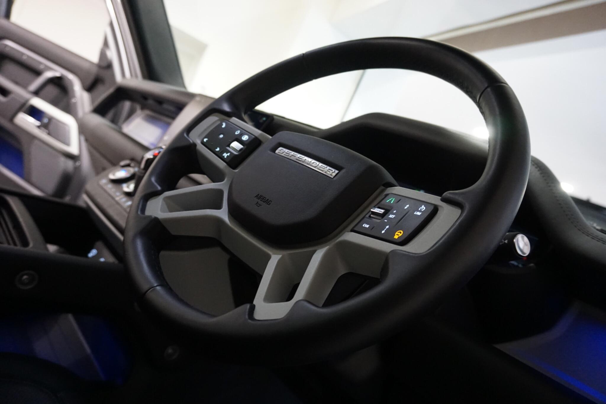 Land Rover Defender 110 2.0 P400e 15.4kWh X-Dynamic HSE SUV 5dr Petrol Plug-in Hybrid Auto 4WD Euro 6 (s/s) (404 ps)